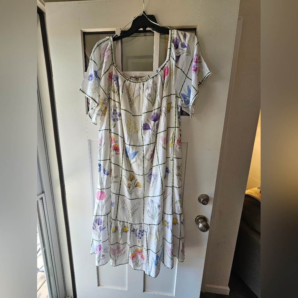 Crown & Ivy Floral PatteDress